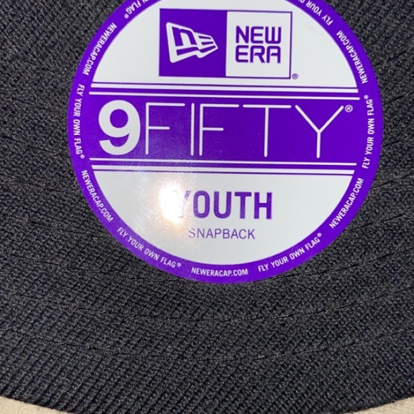 Youth New Era SnapBack Used 950 Hat - Picture 4 of 4